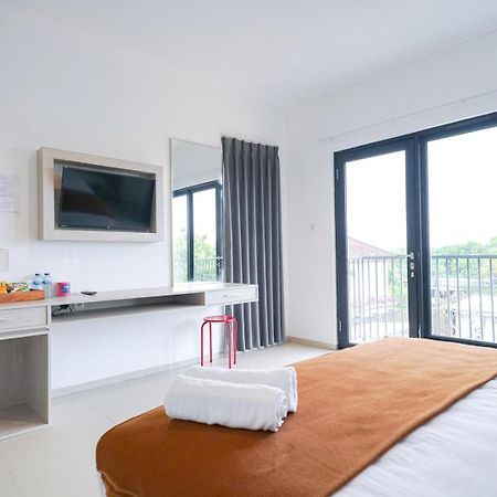 Urbanview Pecatu Residence Bali By Reddoorz Ungasan Exterior foto